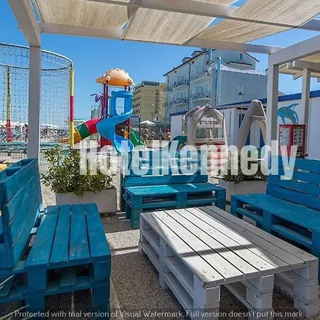 Kennedy Hotel 3*
