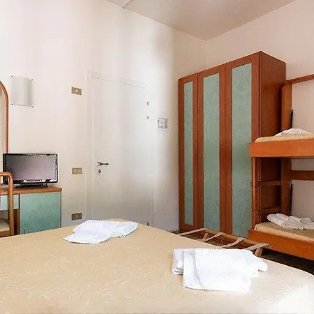 Hotel Kennedy 3*
